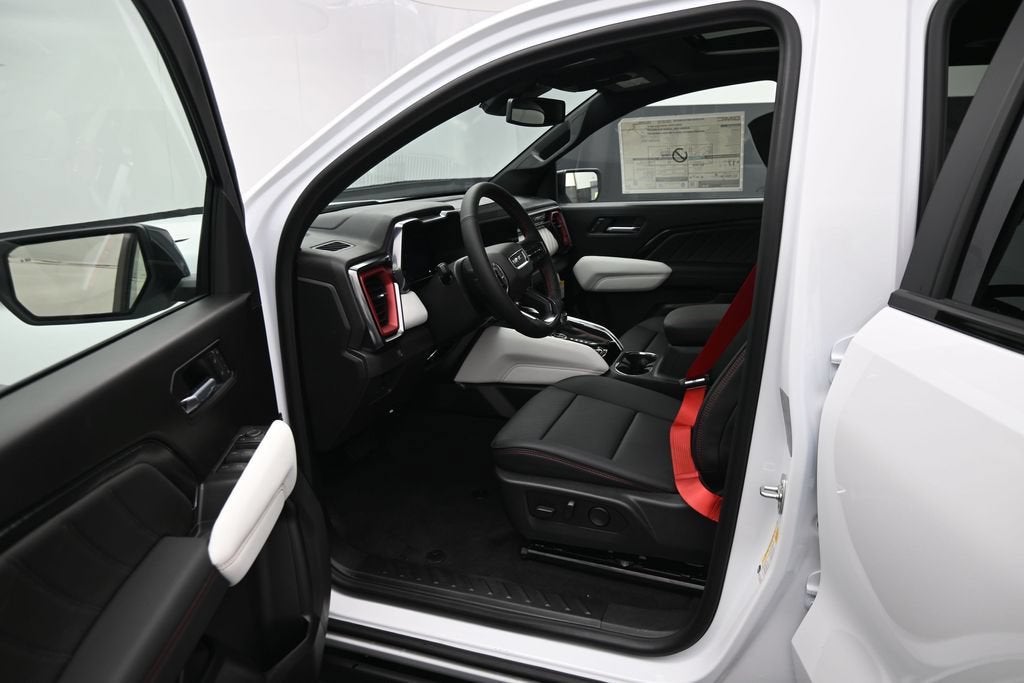 2026 GMC Canyon AT4X - Photo 11