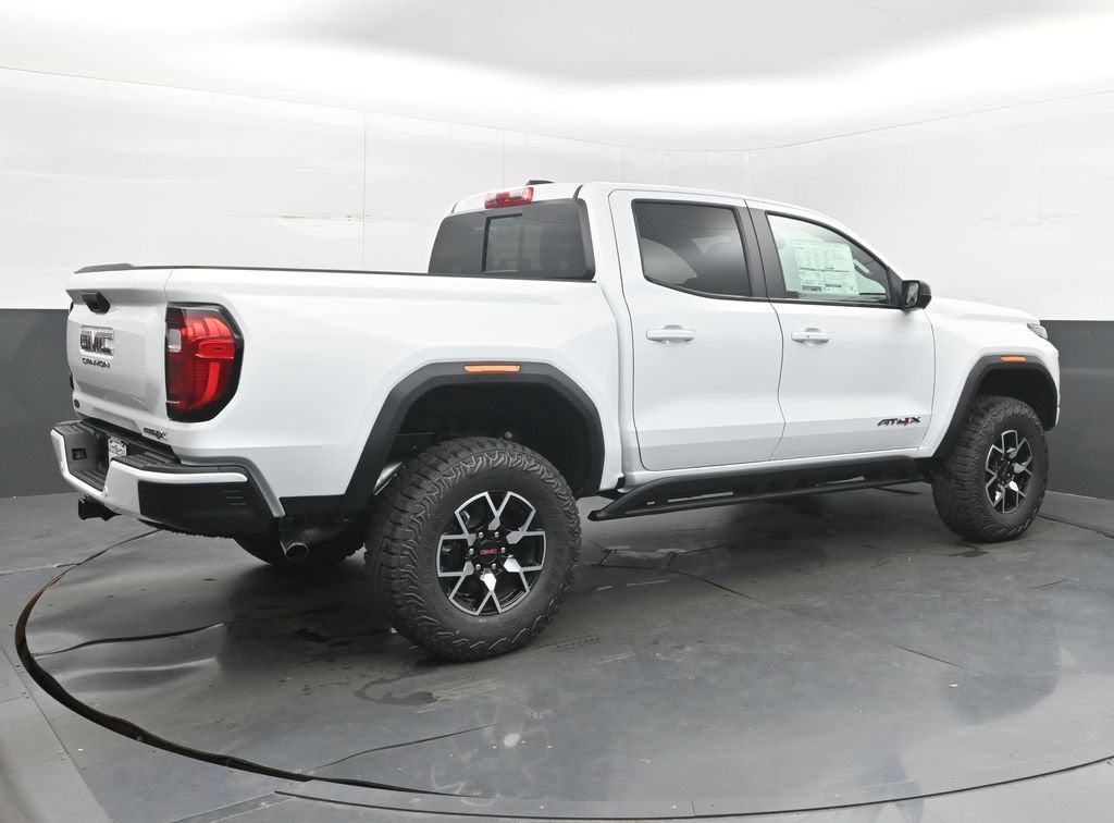 2026 GMC Canyon AT4X - Photo 7