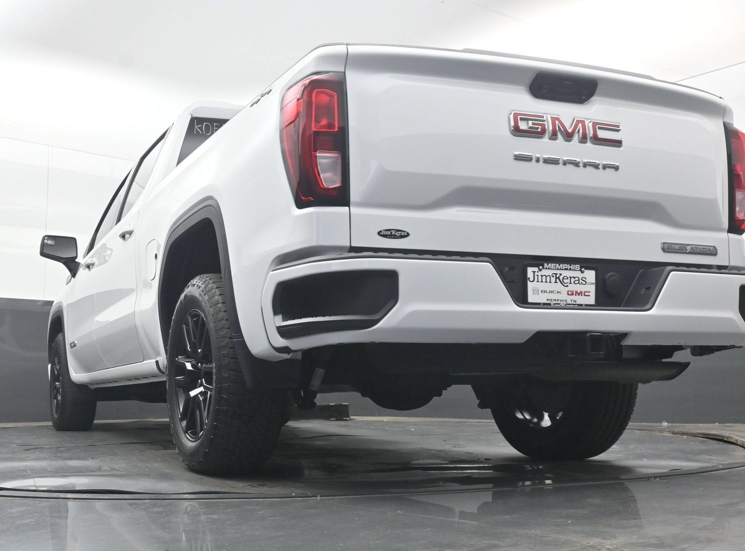 2023 GMC Sierra 1500 Elevation