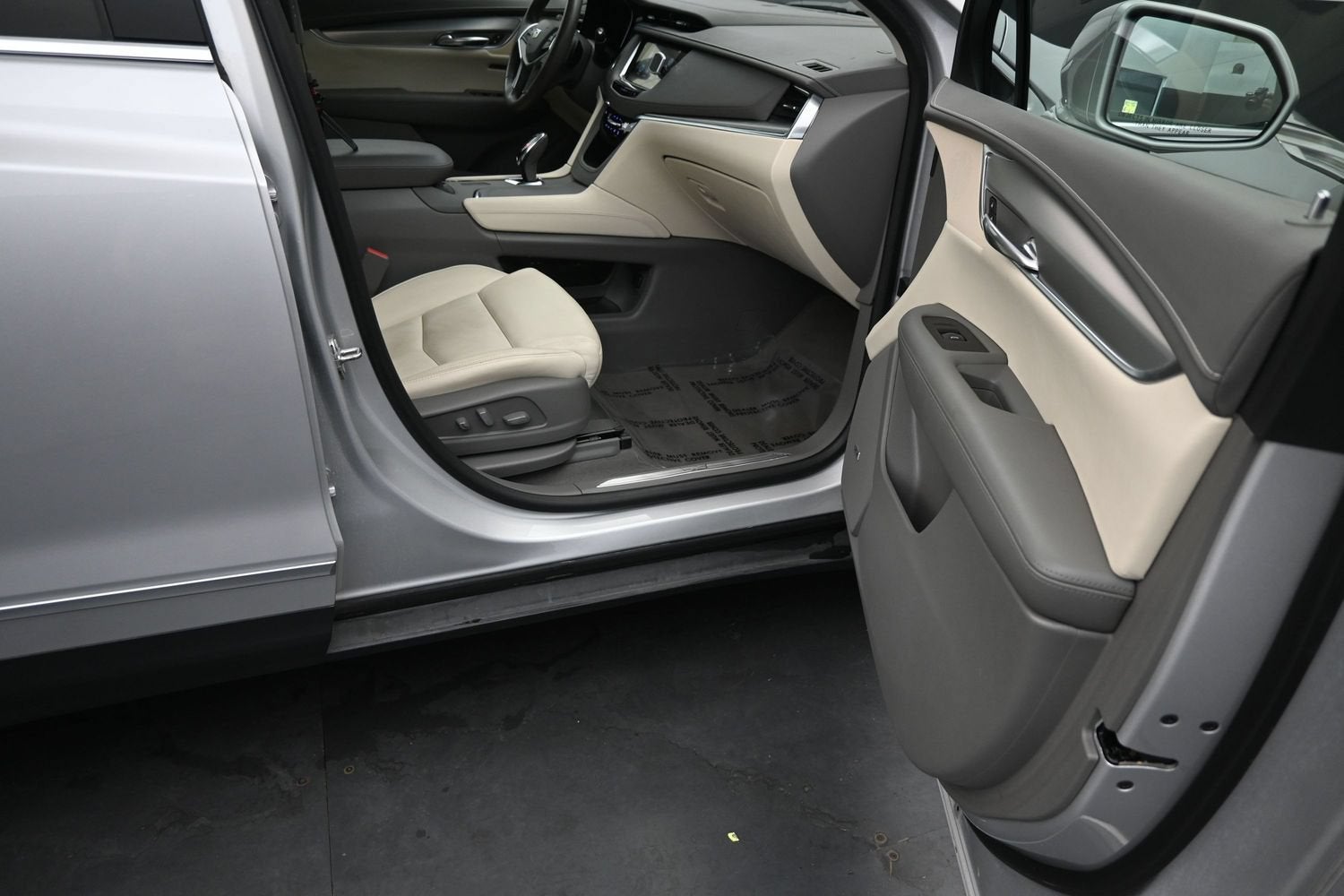 2017 Cadillac XT5 Luxury FWD