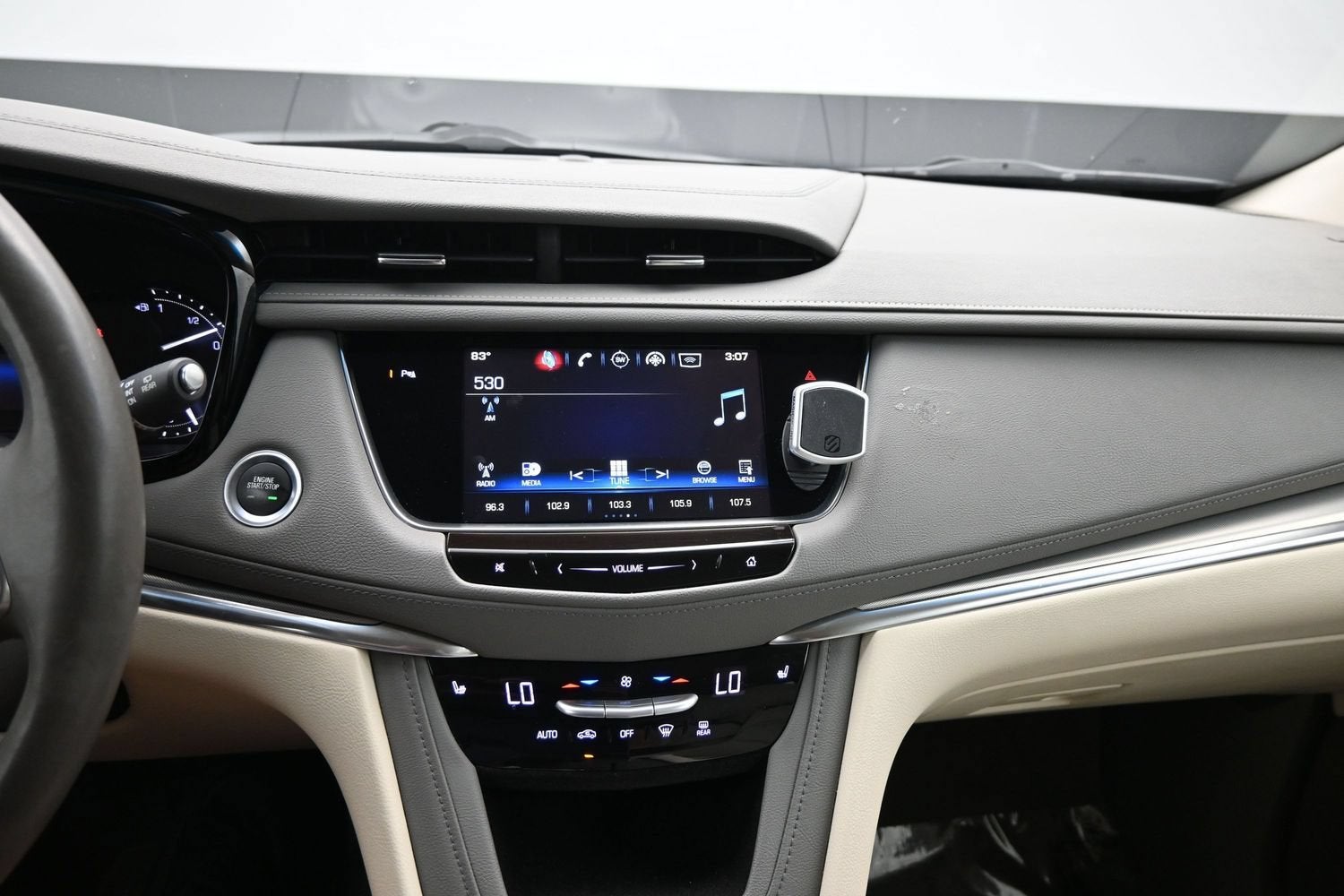 2017 Cadillac XT5 Luxury FWD