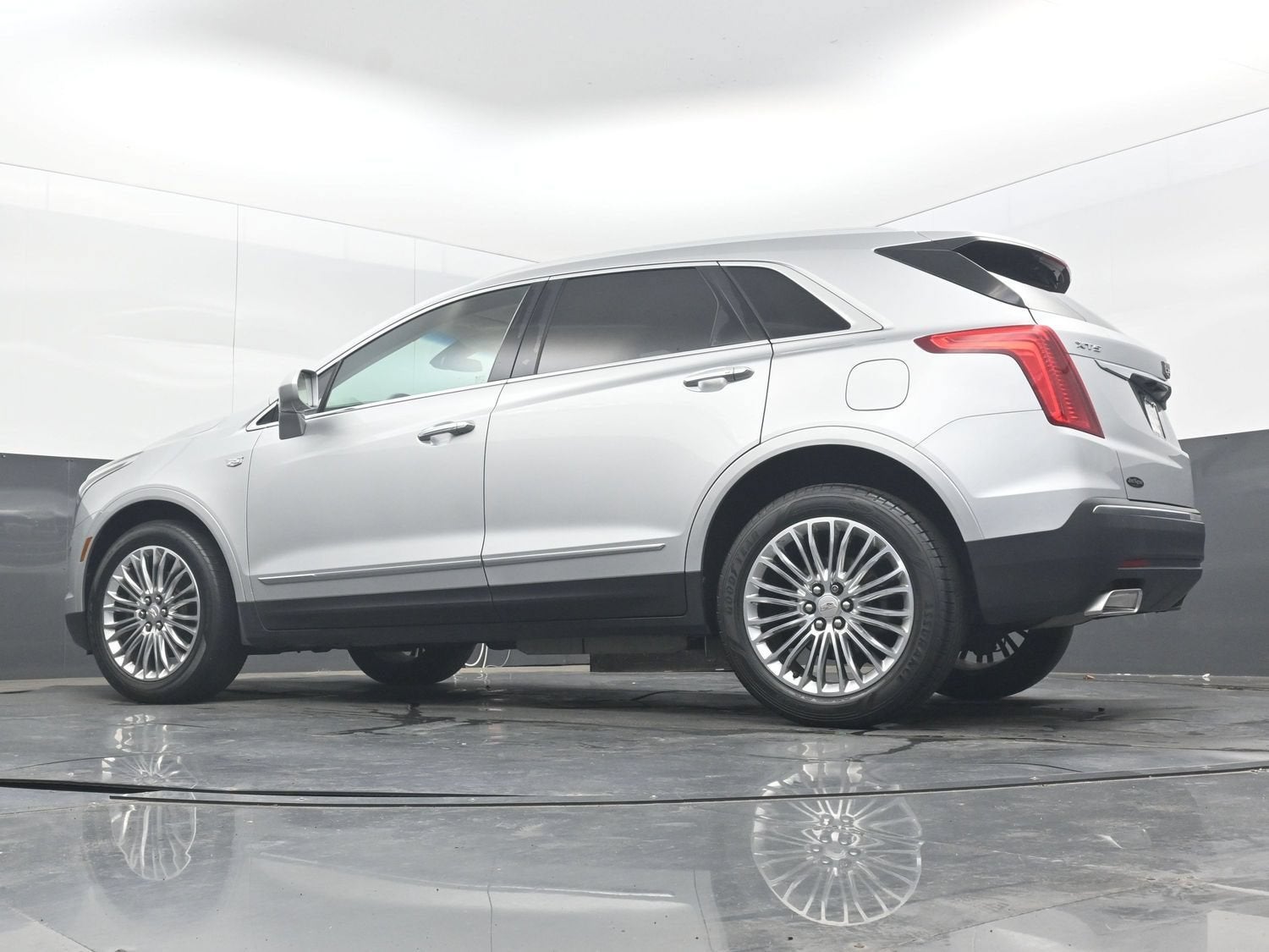 2017 Cadillac XT5 Luxury FWD
