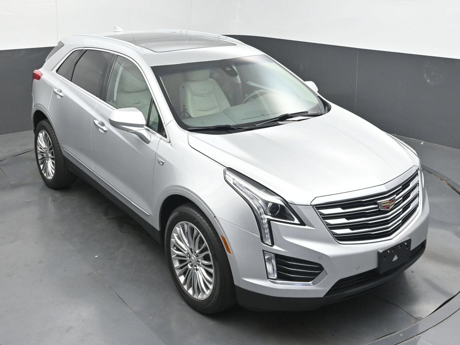2017 Cadillac XT5 Luxury FWD