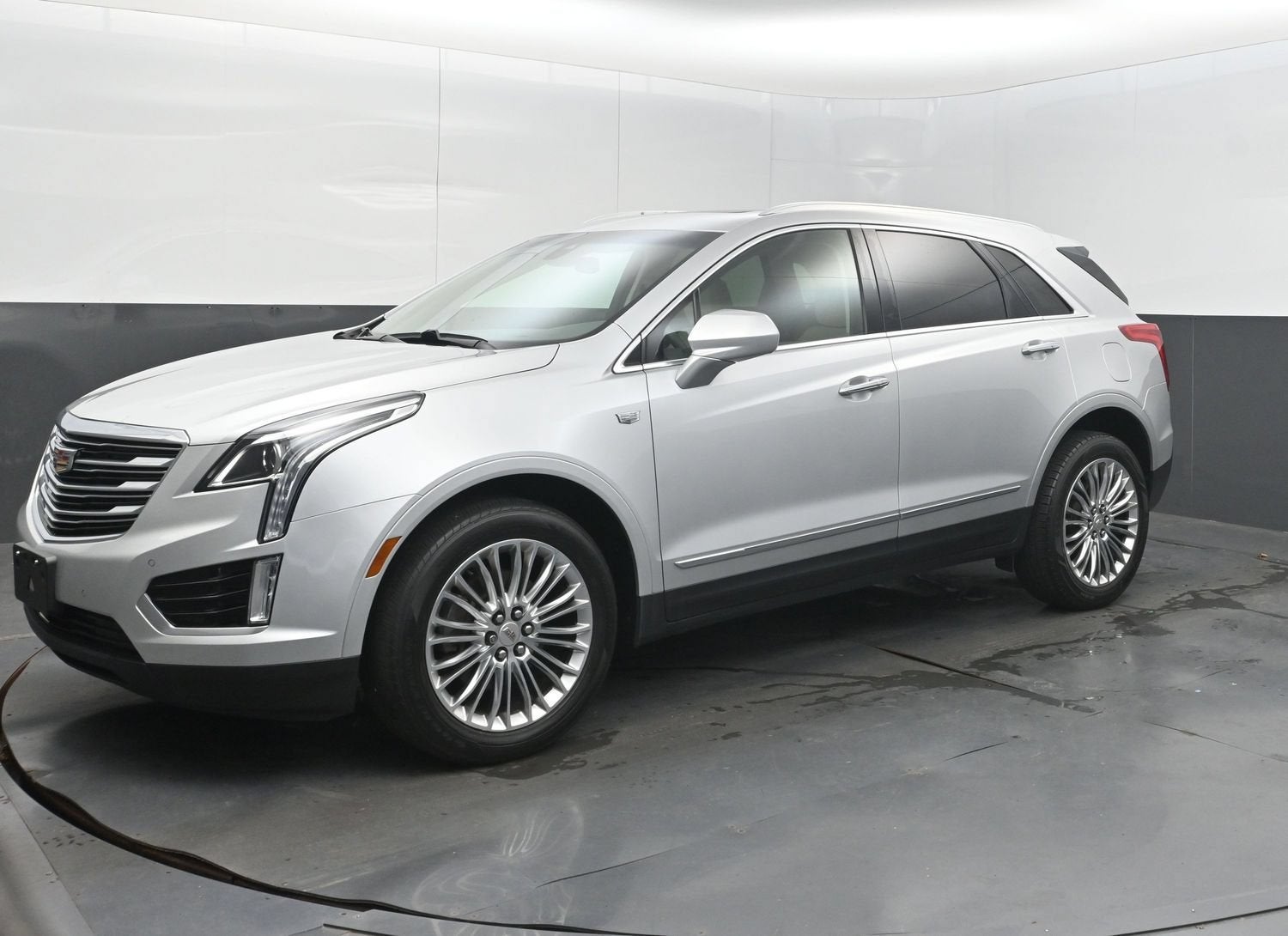 2017 Cadillac XT5 Luxury FWD