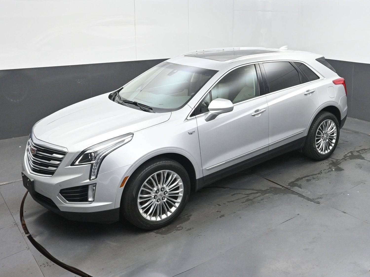 2017 Cadillac XT5 Luxury FWD