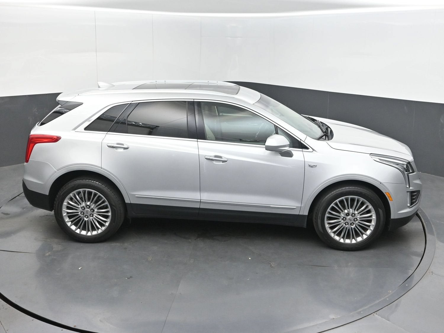 2017 Cadillac XT5 Luxury FWD