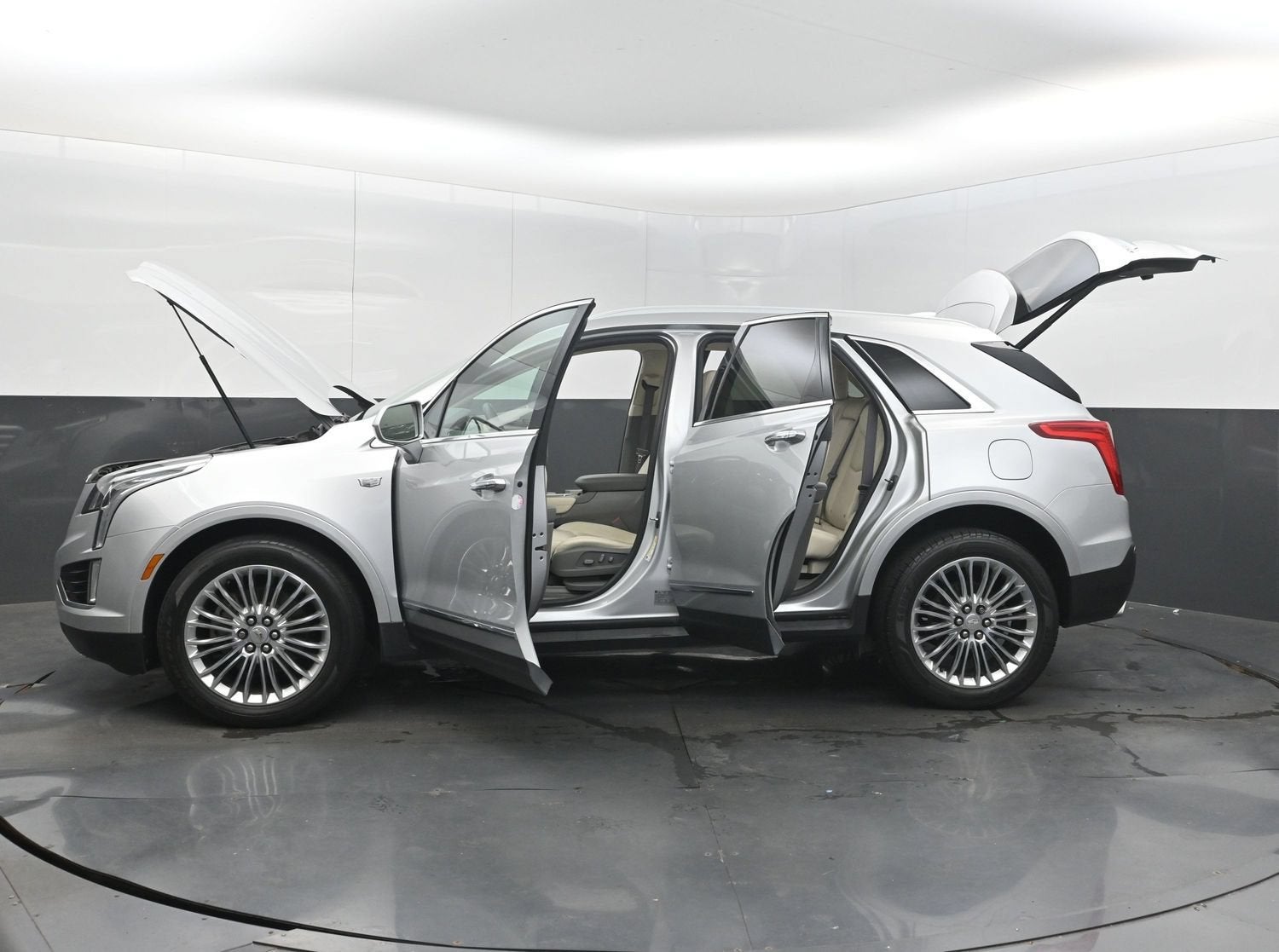 2017 Cadillac XT5 Luxury FWD