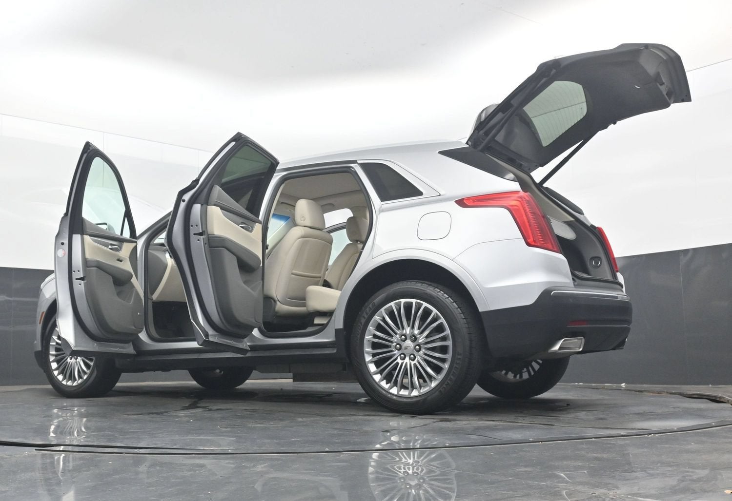 2017 Cadillac XT5 Luxury FWD