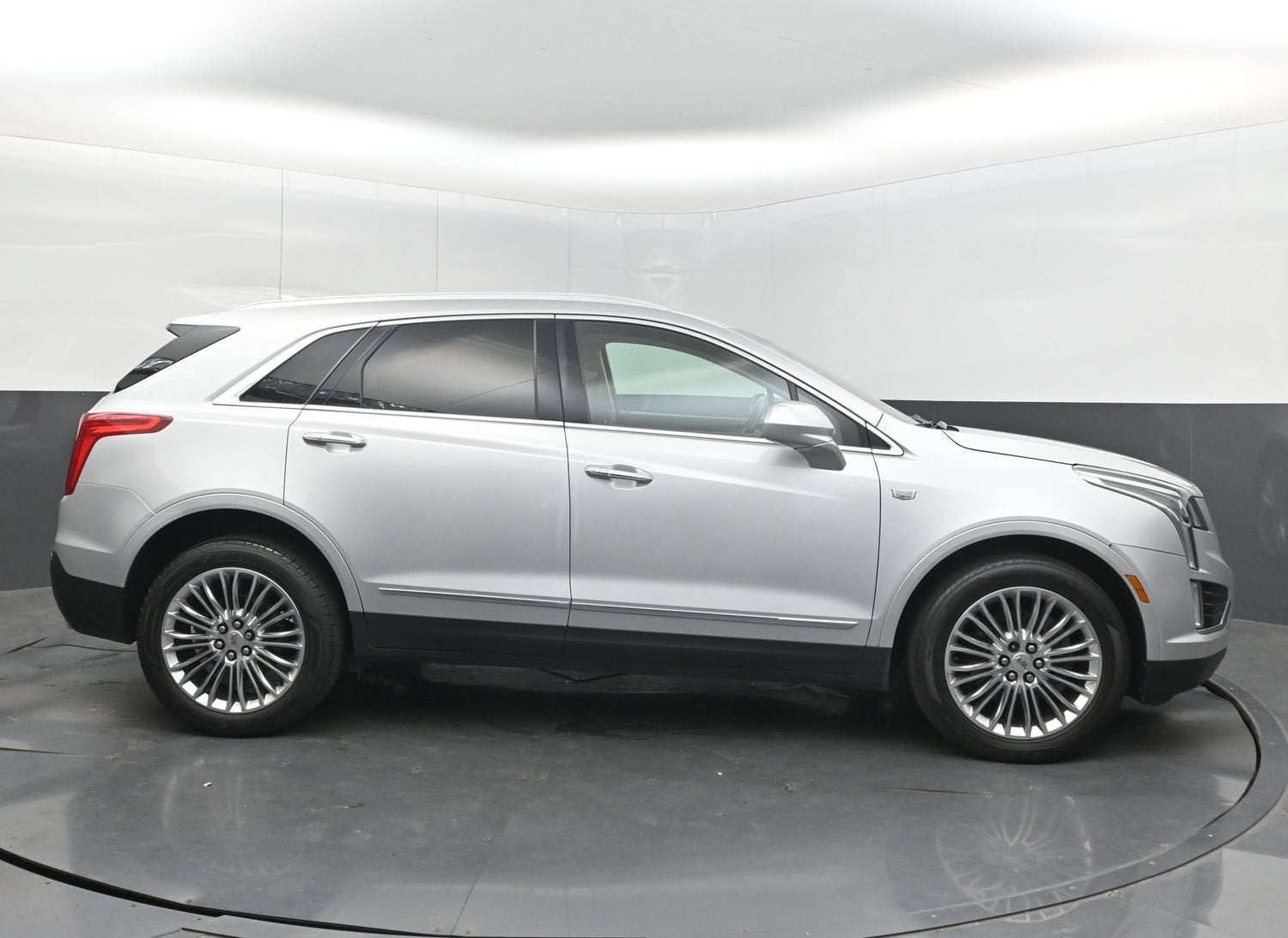2017 Cadillac XT5 Luxury FWD