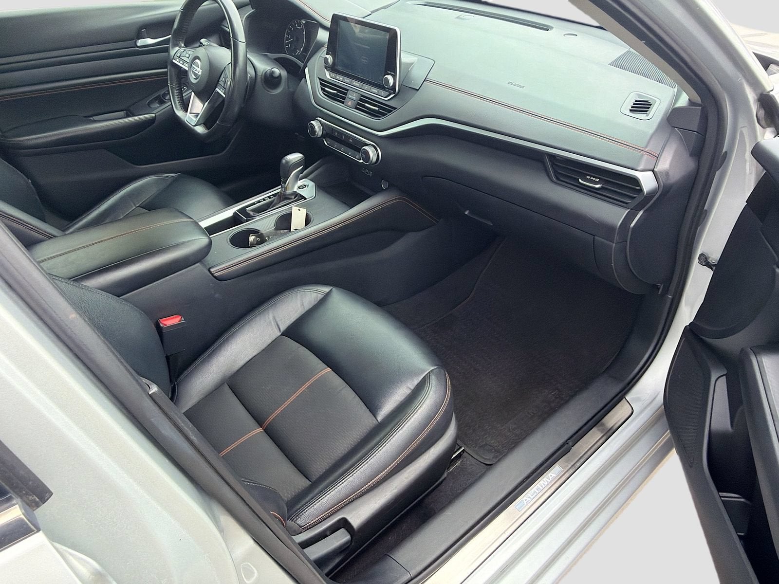 2022 Nissan Altima SR FWD