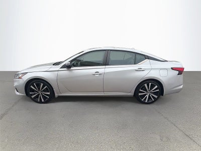 2022 Nissan Altima SR FWD