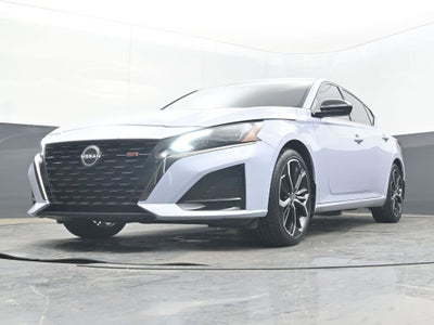 2023 Nissan Altima SR FWD