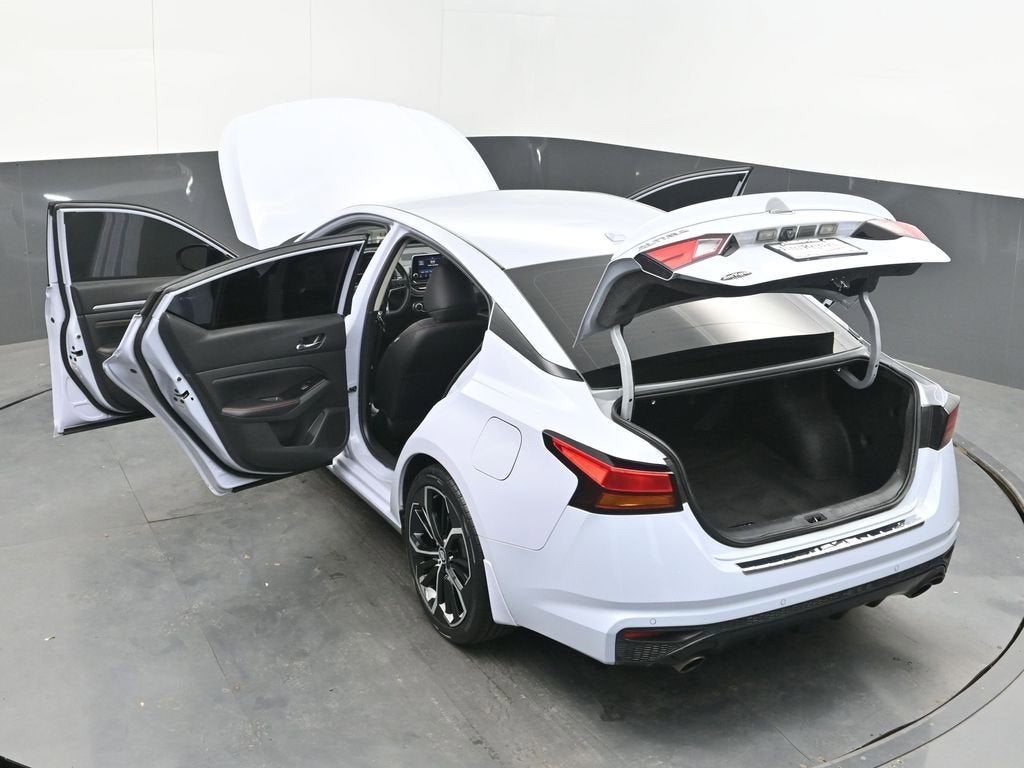 2023 Nissan Altima SR FWD