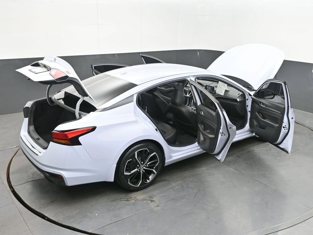 2023 Nissan Altima SR FWD