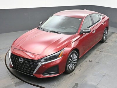 2024 Nissan Altima SV FWD