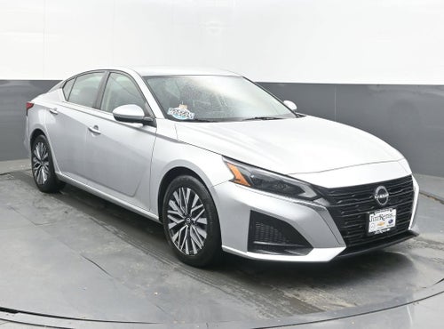 2023 Nissan Altima SV FWD