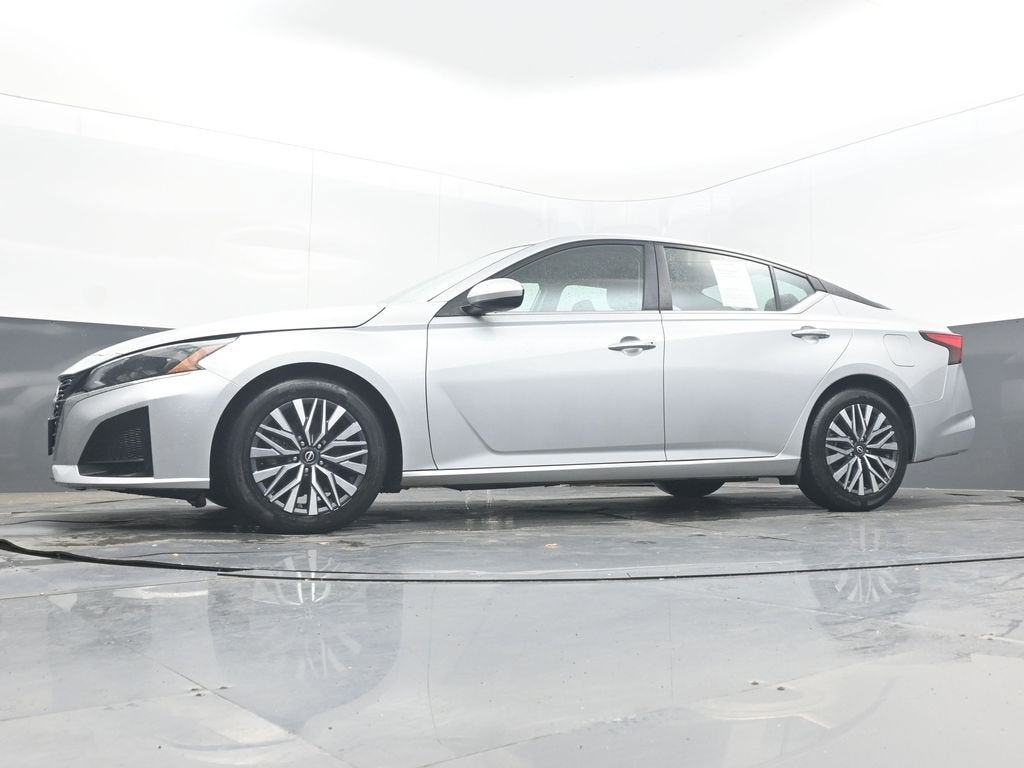 2023 Nissan Altima SV FWD
