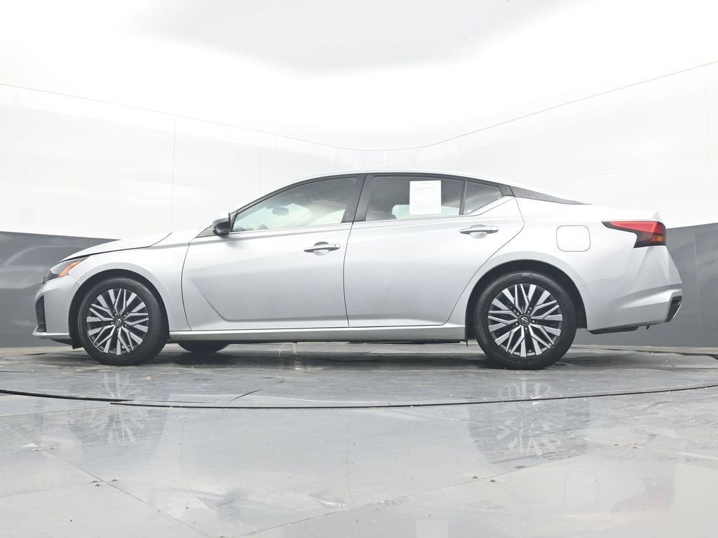 2023 Nissan Altima SV FWD