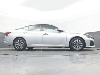 2023 Nissan Altima SV FWD