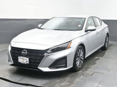 2023 Nissan Altima SV FWD