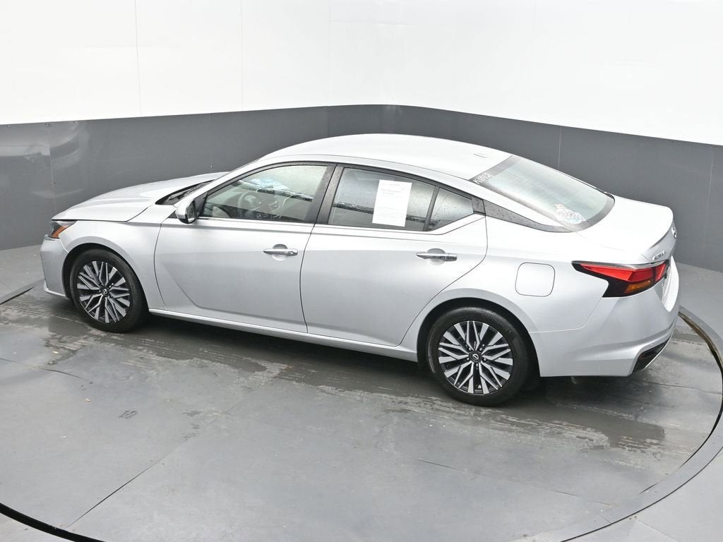 2023 Nissan Altima SV FWD