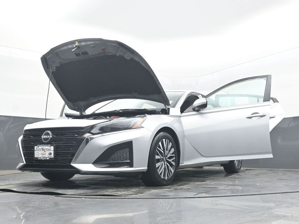 2023 Nissan Altima SV FWD