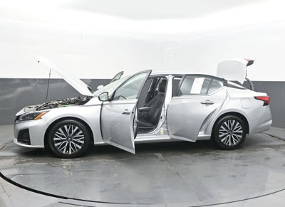 2023 Nissan Altima SV FWD