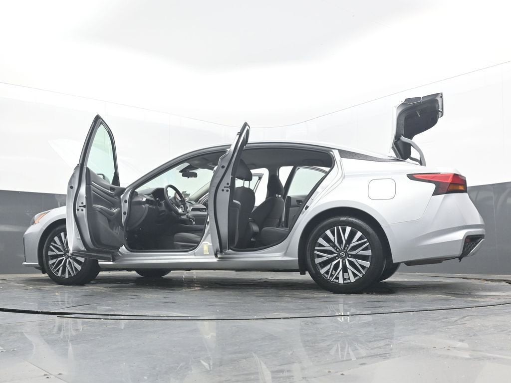 2023 Nissan Altima SV FWD