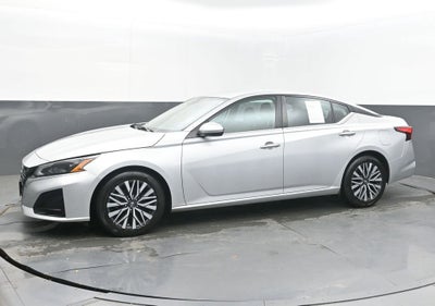 2023 Nissan Altima SV FWD