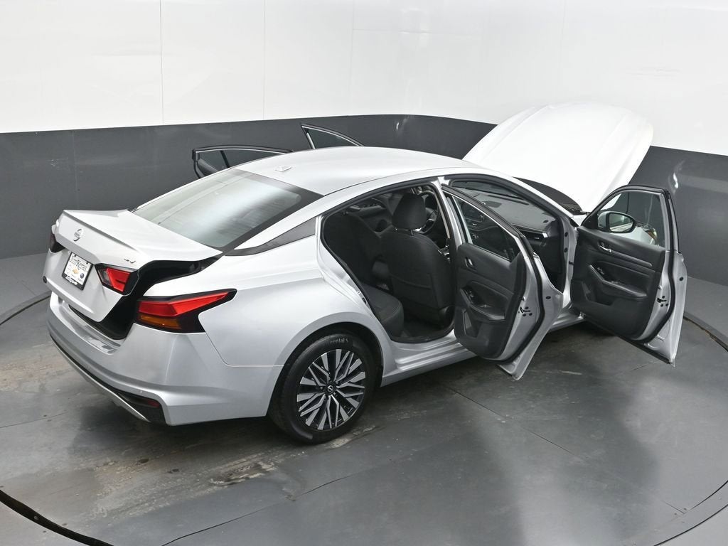 2023 Nissan Altima SV FWD