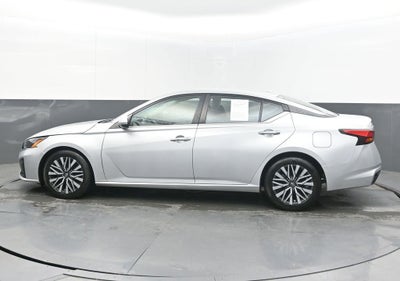 2023 Nissan Altima SV FWD