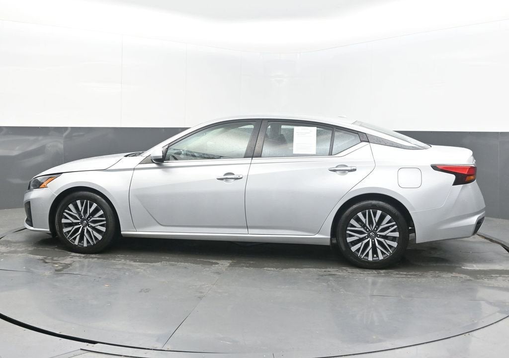 2023 Nissan Altima SV FWD