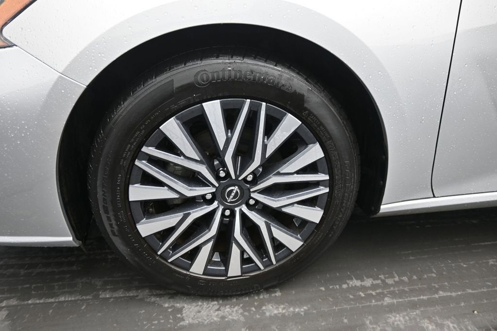 2023 Nissan Altima SV FWD
