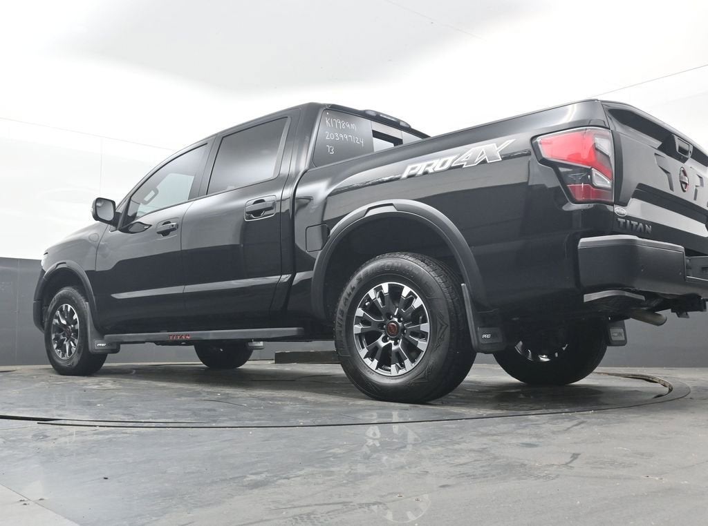 2024 Nissan TITAN Crew Cab PRO-4X 4x4