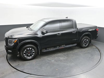 2024 Nissan TITAN Crew Cab PRO-4X 4x4