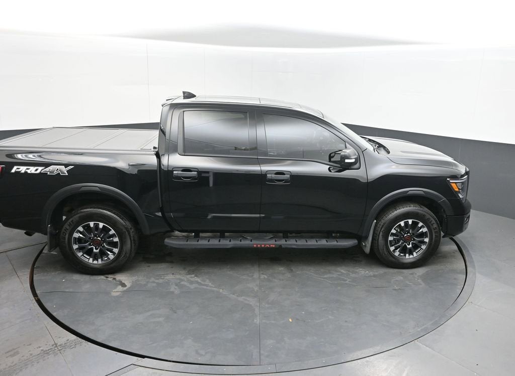 2024 Nissan TITAN Crew Cab PRO-4X 4x4