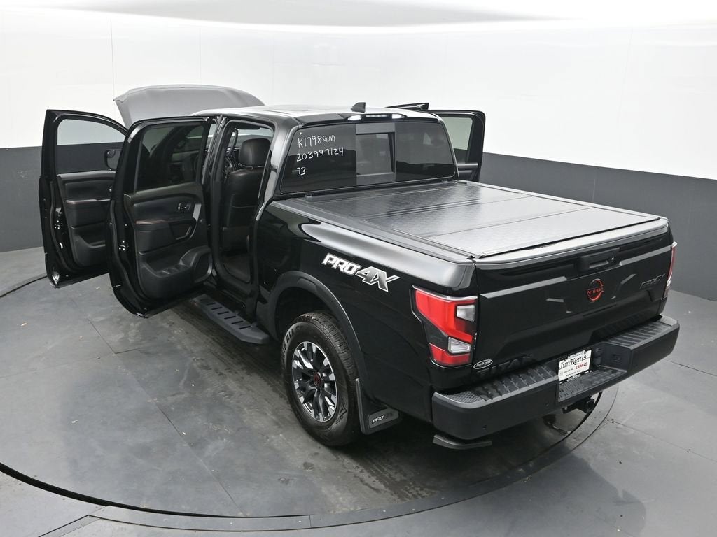 2024 Nissan TITAN Crew Cab PRO-4X 4x4