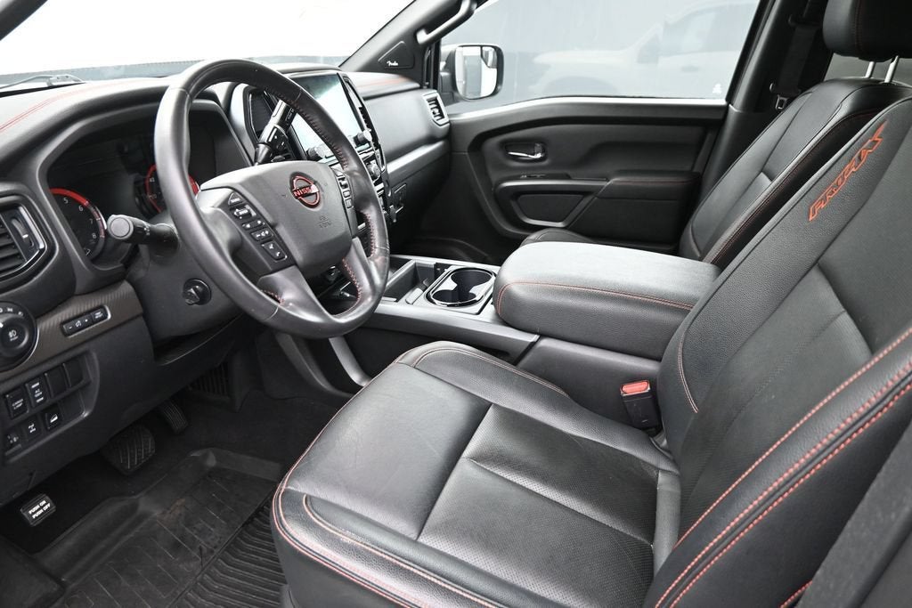 2023 Nissan TITAN Crew Cab PRO-4X 4x4