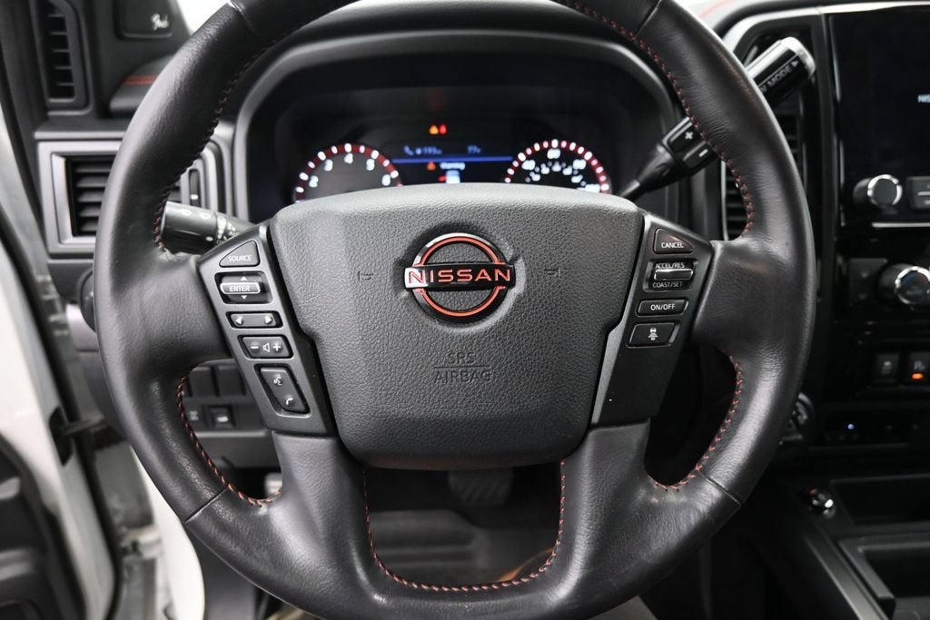 2023 Nissan TITAN Crew Cab PRO-4X 4x4
