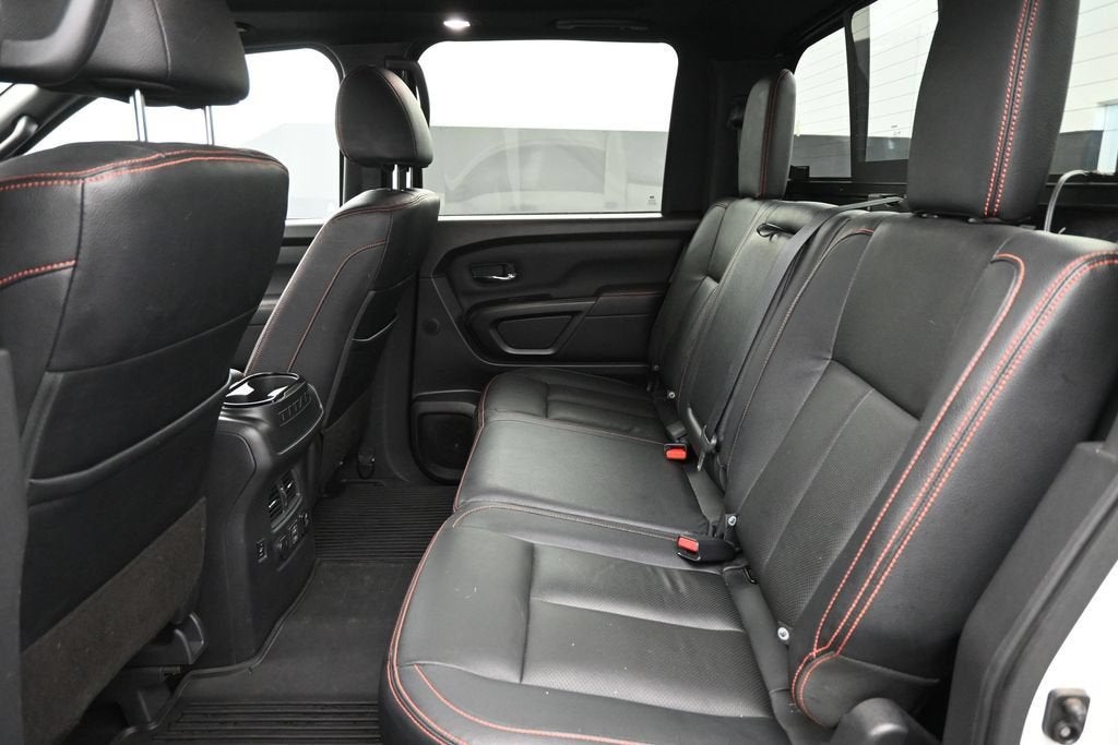 2023 Nissan TITAN Crew Cab PRO-4X 4x4