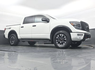 2023 Nissan TITAN Crew Cab PRO-4X 4x4