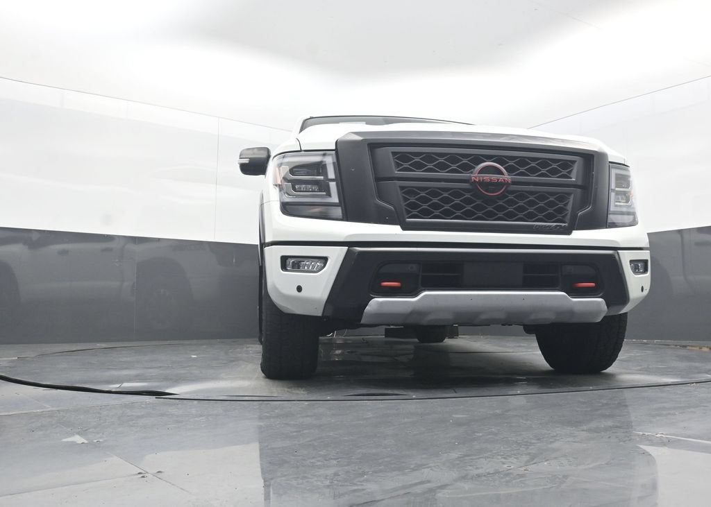 2023 Nissan TITAN Crew Cab PRO-4X 4x4