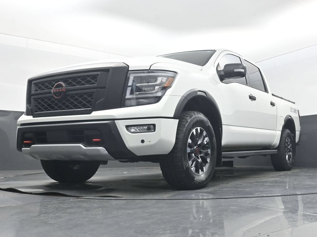 2023 Nissan TITAN Crew Cab PRO-4X 4x4