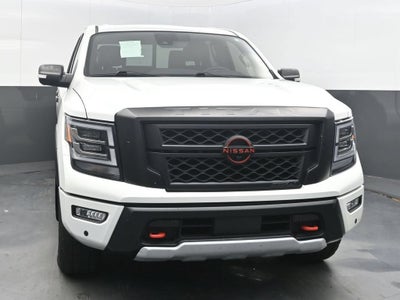 2023 Nissan TITAN Crew Cab PRO-4X 4x4