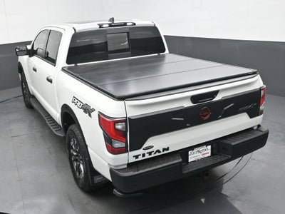 2023 Nissan TITAN Crew Cab PRO-4X 4x4