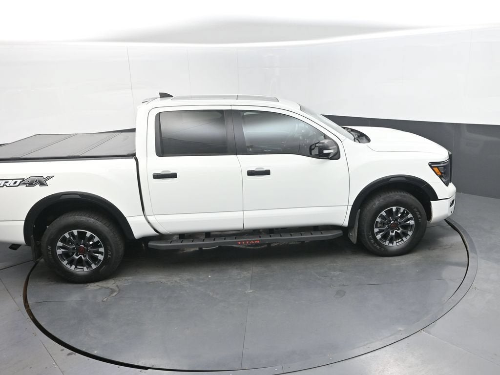2023 Nissan TITAN Crew Cab PRO-4X 4x4