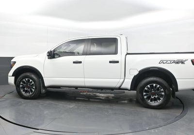 2023 Nissan TITAN Crew Cab PRO-4X 4x4