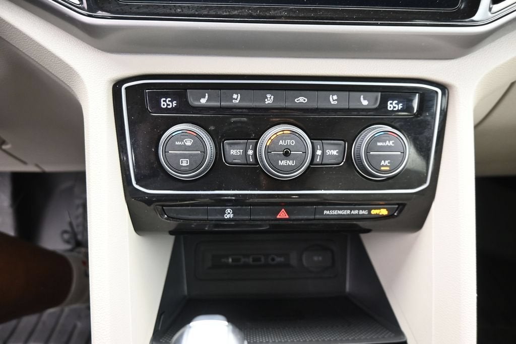 2021 Volkswagen Atlas 3.6L V6 SEL Premium