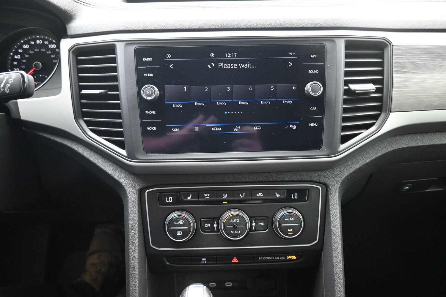 2021 Volkswagen Atlas Cross Sport 2.0T SE w/Technology