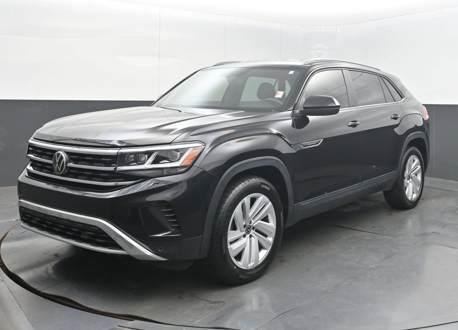 2021 Volkswagen Atlas Cross Sport 2.0T SE w/Technology